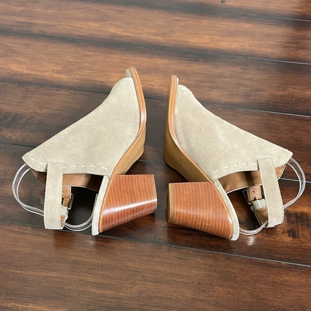 NWOB Frye & Co Donna Suede Peep Toe Ankle Booties in Ash Light Tan Size 11 Boho